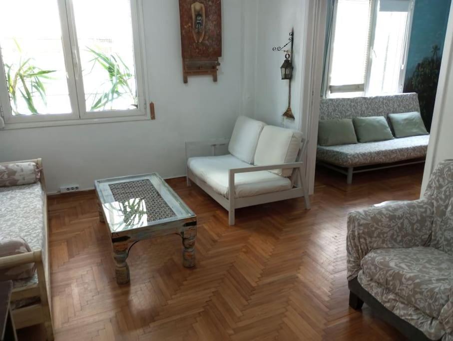 Kyriaki 'S Artistic Apartment Next Metro Agios Ioannis Athen Exterior foto